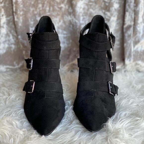 Forever 21 Buckle booties with heel - Picture 2 of 6